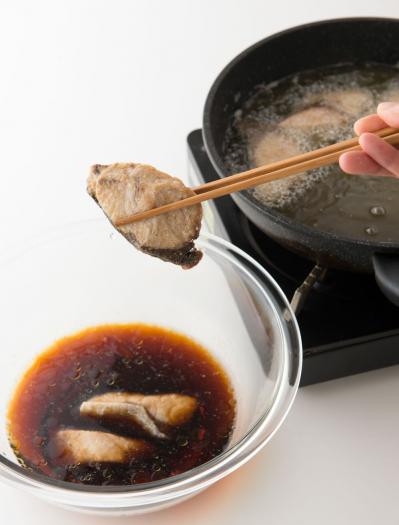 【年末年始の簡単ごちそうレシピ】味がなじんでおいしい作りおきメインおかず3選（サムネイル画像4）