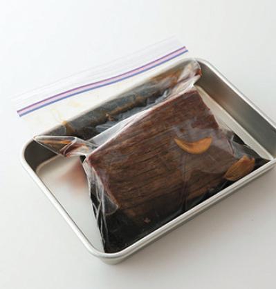 【年末年始の簡単ごちそうレシピ】作りおきしてアレンジもできる「和風ローストビーフ」（サムネイル画像4）