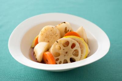 【年末年始の簡単サブおかず】野菜不足を解消する！作りおき和風マリネ2選（サムネイル画像3）