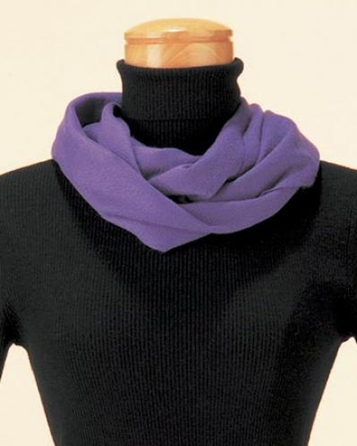 マフラーの巻き方【2選】「ツイストオフタートル」と「2重巻きサイドノット」 後ろ姿も素敵に！（サムネイル画像13）