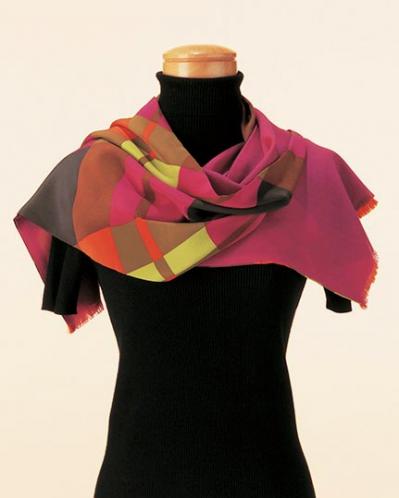 【ストールの巻き方2選】どんなアウターにも似合う「銀座巻き」と「ダブルトライアングル」（サムネイル画像6）