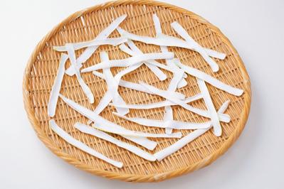 【大根使いきりレシピ】さっと干すとおいしい！ 大根の葉と皮の副菜2選（サムネイル画像5）