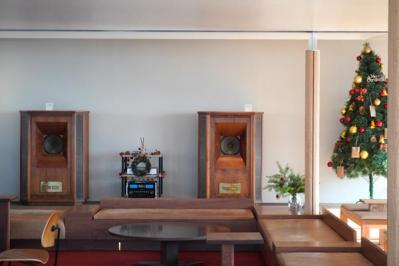 ソウル市内を見下ろせる最高の空間！南山の麓にあるカフェ＆フレグランスショップへ（サムネイル画像5）