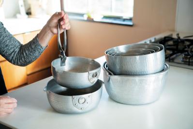 【料理家・飛田和緒さんのキッチン拝見】愛用の器、50代に合った調理道具とは？［後編］（サムネイル画像20）