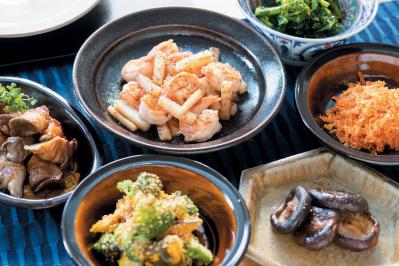 【料理家・五味幹子さんのキッチン拝見】DIYで棚を設置し、ストレスフリーな空間に（サムネイル画像13）