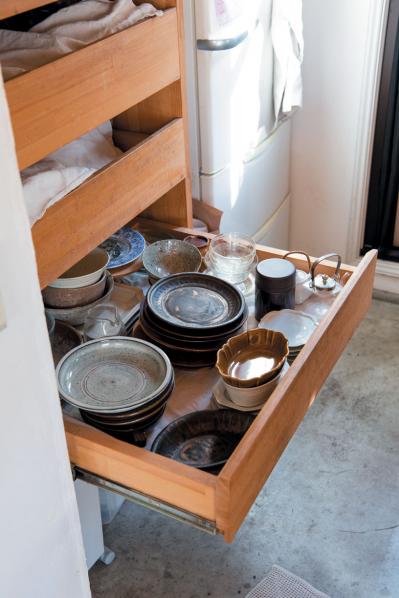 【建築デザイナー・井出しのぶさんのキッチン】ひとり暮らしにちょうどよい設備とは？（サムネイル画像6）