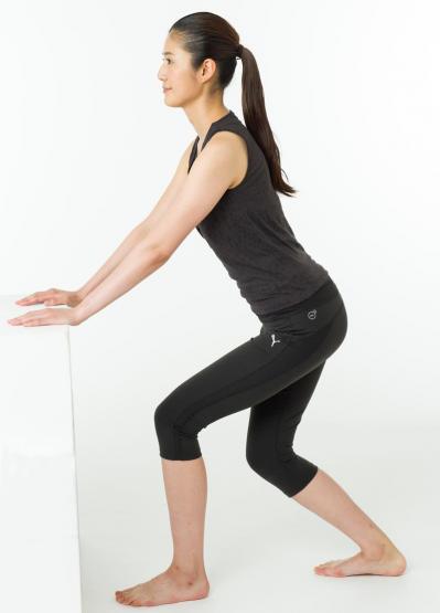 足から健康になるストレッチ【アキレス腱のばし】で、やわらかいふくらはぎに！（サムネイル画像3）