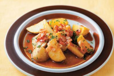 【春野菜のおかず】4日間保存できる「揚げ焼き新じゃが」とアレンジレシピ2選（サムネイル画像）