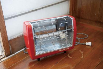 【ひとり暮らしのお宅拝見】小さな生活道具店ecru店主・桐野恵美さん。心地よく暮らすためのアイデアとは？（サムネイル画像11）