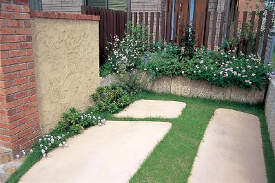 【狭い場所でのガーデニング】小さなスペースを無駄なく利用するアイデアとは？（サムネイル画像7）