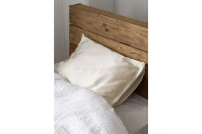 「特別な贅沢素材」ではなく「毎日の素材」に！　大人にちょうどいい「シルクとリネン」の逸品物語（サムネイル画像5）