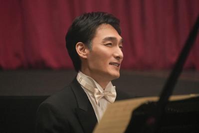 【ブギウギ】羽鳥（草彅剛）とスズ子（趣里）の対照的なコントラストを二人の演技力で見せるドラマだった（サムネイル画像3）