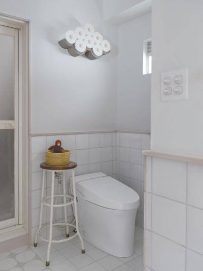 【モノがあっても心地いい家】フードコーディネーター・こてらみやさんの実例「思い出のアンティークと小物をバランスよく配置」【前編】（サムネイル画像9）