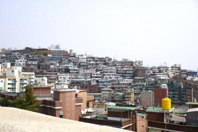 チャウヌの新境地が見られる！ ドラマ「ワンダフルワールド」のロケ地・梨花洞壁画村で韓国ののどかな風景に出合う（サムネイル画像13）