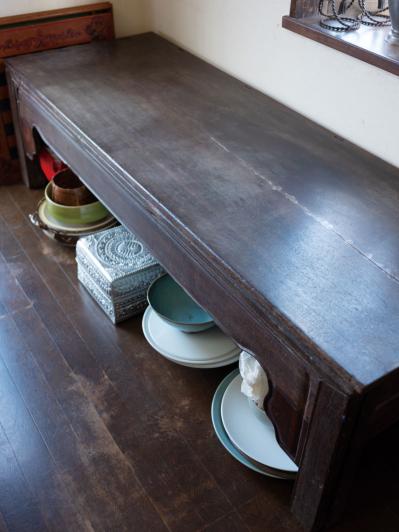 「物が多くても、心地いい」元ミス日本・伊藤千桃さんの“骨董×収納”の工夫【後編】（サムネイル画像6）