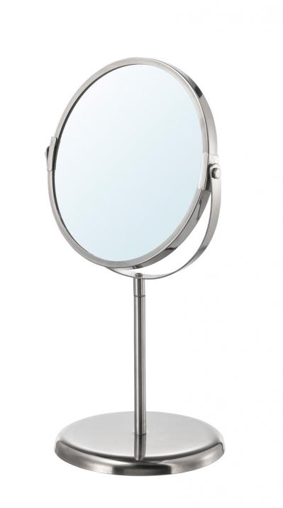 【50代からのメイク術】目力がアップし、5歳若返るアイラインの描き方とは？（サムネイル画像12）