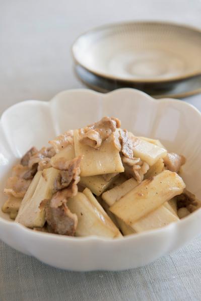 春の山菜【うどレシピ】香りと歯ごたえを楽しむメインおかず＆主食2選「豚肉の塩炒め」「えびのかき揚げそば」（サムネイル画像2）