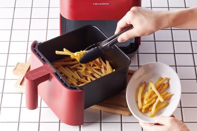 コンパクトな【ノンフライ調理家電】3選。油を使わずに揚げ物が作れる！ 家電のプロ・神原サリーさんおすすめ（サムネイル画像3）