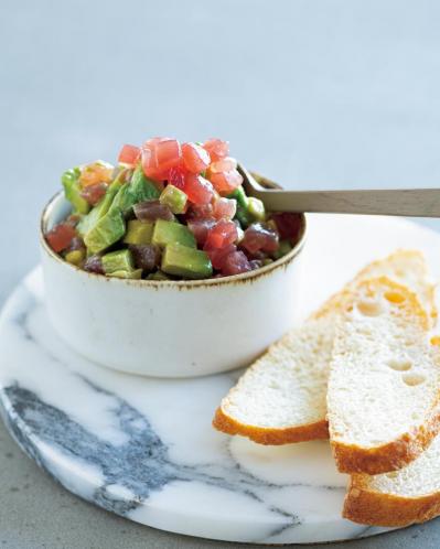 日本代表・ブラジル撃破！長友佑都選手をとりこにした疲労回復レシピ【2選】まぐろとアボカドのタルタル　焼きだしどうふ（サムネイル画像4）