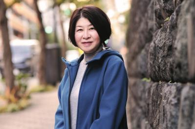 「善人よりも意地が悪い人のほうが好き」【西條奈加さん最新作】60代の女子が大活躍する話題の時代小説『姥玉みっつ』