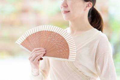 【50代からの夏小物】目立ちすぎず、さりげなくセンスが光る「選びのポイント」とは？（サムネイル画像5）