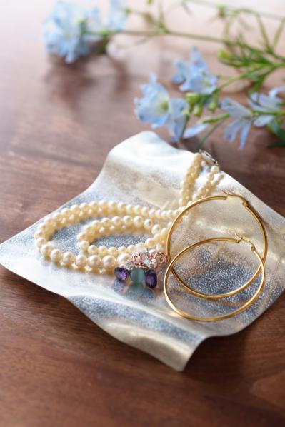 編集部も絶賛！【すず（錫）の小物】抗菌作用もあるうえに、形を変えられる小物とは？（サムネイル画像11）