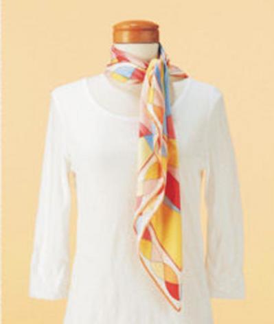 冷房対策にも！エレガントなスカーフの巻き方2選「ラッフル結び」と「固結び」（サムネイル画像7）