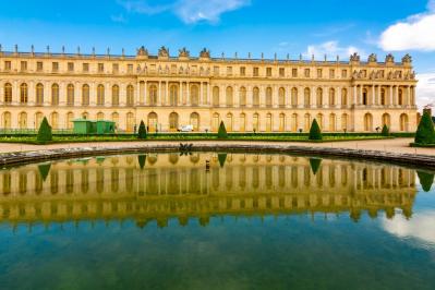 【ヴェルサイユ宮殿】での運命の出会い。マリー・アントワネットと相思相愛だったフェルセンが肌身離さず身に付けていたものは？（サムネイル画像）