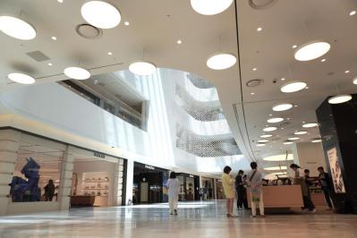 「涙の女王」クイーンズ百貨店の舞台となった汝矣島のザ・現代ソウルへ。スポンサーのメガ・コーヒーもチェック！（サムネイル画像5）