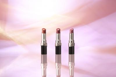 「塗っている感より血色感」マキアージュの“落ちにくい×リップケア”が叶うルージュから初の限定色が発売