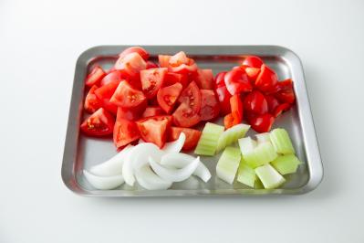 食欲のないときにおすすめの【お酢レシピ】さっぱりスープ2選「えのきとザーサイ」「ガスパチョ」（サムネイル画像4）