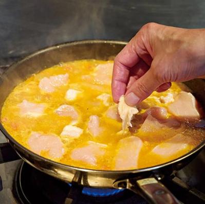 「賛否両論」笠原さんの鶏むねレシピ。ごちそう【鶏むねスパイスカレー】と【チキンライス】（サムネイル画像5）