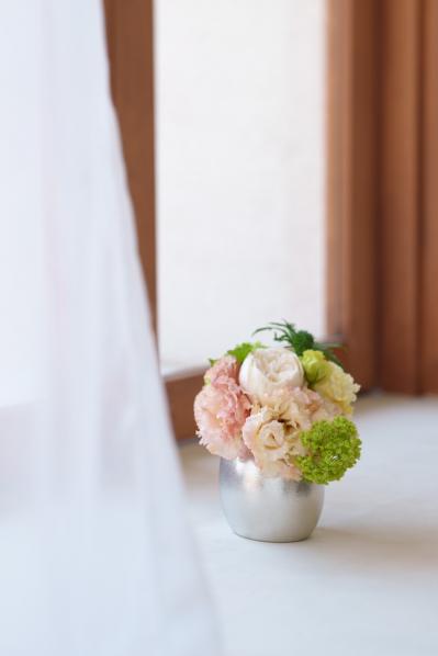 「どんなお花もこれに活けたら長持ちします」編集部員も惚れたフラワーベース、その秘密とは？（サムネイル画像2）