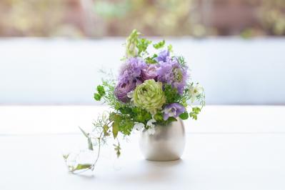 「どんなお花もこれに活けたら長持ちします」編集部員も惚れたフラワーベース、その秘密とは？（サムネイル画像5）