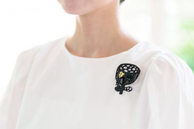 エレガントで軽くて、金属アレルギーの人にも対応。〝紙ってる“アクセサリー【8選】（サムネイル画像10）