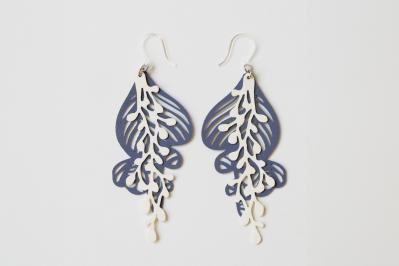 エレガントで軽くて、金属アレルギーの人にも対応。〝紙ってる“アクセサリー【8選】（サムネイル画像4）