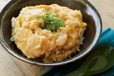 5分でできる【ポリ袋でレンチン】どんぶりレシピ2選「鶏そぼろ丼」「えび玉丼」（サムネイル画像8）