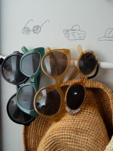 住まいのサイズダウンで家具も半分に！ 家族のモノに包まれた温もりのある「ひとり暮らし」イラストレーター 本田葉子さん（サムネイル画像6）