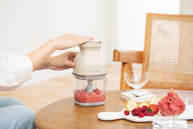 コードレス、だからスマート！なのにパワフル！（サムネイル画像）