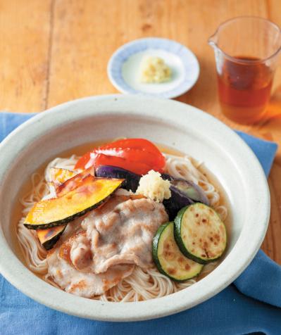夏に食べたい！ 栄養バランス満点の【ぶっかけそうめんレシピ】3選「夏野菜×焼きしゃぶ」「鶏肉×レモン」「ゴーヤ×さば缶」（サムネイル画像2）