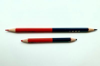 懐かしくて、使ってみると新しい 三菱の「赤青鉛筆」大人の使い方とは？（サムネイル画像3）