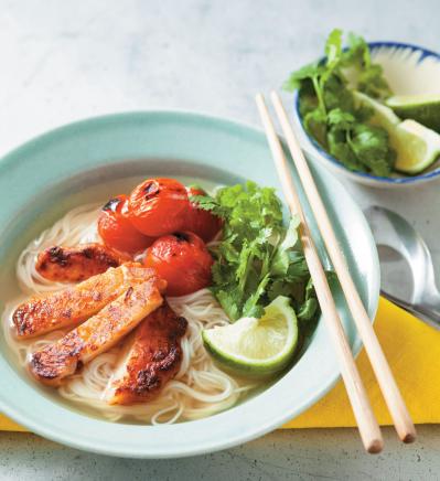 夏のランチのマンネリを解消！【エスニック風そうめん】レシピ2選「さつま揚げのフォー風」「鶏そぼろ×目玉焼き」（サムネイル画像2）