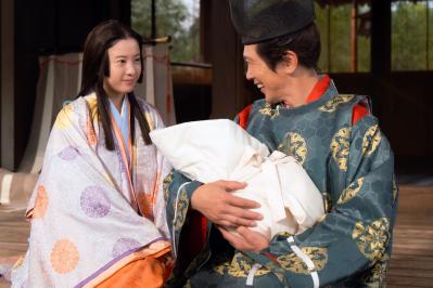 【光る君へ】夫がありながら、藤原道長（柄本佑）と一夜をともにした紫式部（吉高由里子）。その年の暮れに出産したのは、何と道長の子！（サムネイル画像3）