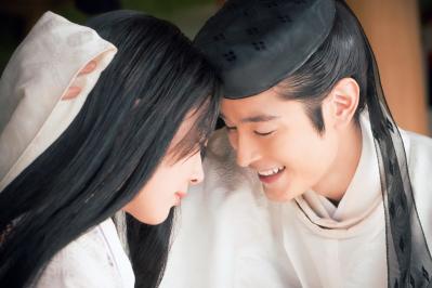 【光る君へ】夫がありながら、藤原道長（柄本佑）と一夜をともにした紫式部（吉高由里子）。その年の暮れに出産したのは、何と道長の子！（サムネイル画像2）