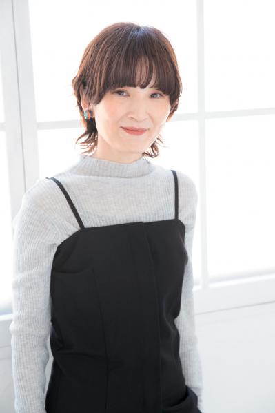  2024年最旬【50代からのミディアムヘア】レイヤーで髪のボリュームをアップ！（サムネイル画像2）