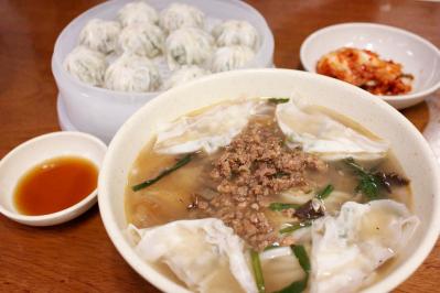 韓国旅行のマスト観光地【明洞】グルメもショッピングも大満足！ ニューオープン＆おすすめの両替所も（サムネイル画像10）