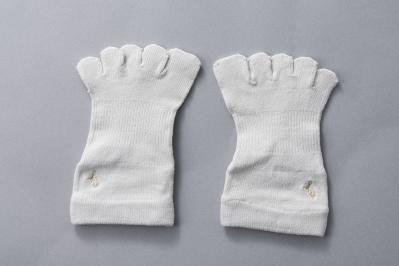 「妻のO脚を治したい！」理学療法士が開発した【5本指ソックス】その実力を編集部がレポート！（サムネイル画像7）