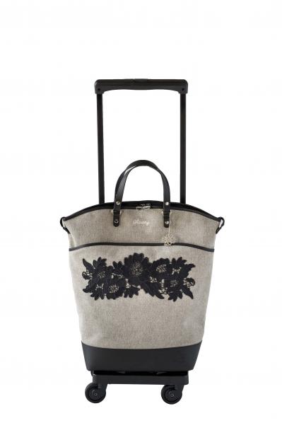 50代以上のキャリーバッグはこれ一択！静かで軽く「移動ストレス限りなくゼロ」の機能美を解説（サムネイル画像10）