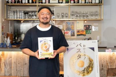 【鳥羽周作シェフ】「ナポリタンを超えたナポリタン」パスタがしっとり仕上がるコツは？（サムネイル画像2）