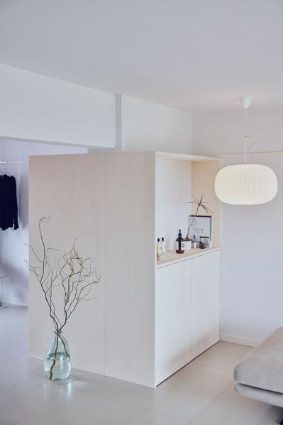 「持っている服は15着」古い集合住宅で【捨て活】を始めたインスタグラマーの暮らしぶりを拝見（サムネイル画像7）